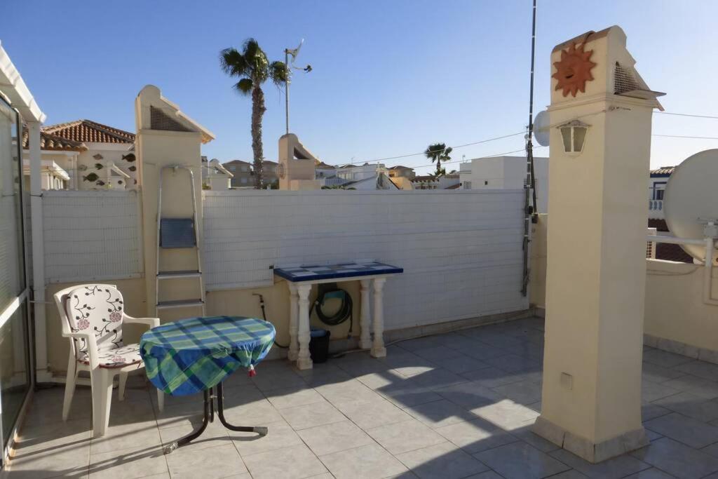 Maison climatisée avec solarium, wifi et piscine Dehesa de Campoamor  Esterno foto